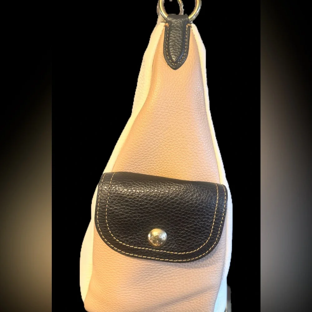 Coach Edi 31 Pebble, Leather Shoulder Bag Chalk/Tan – Authentic -